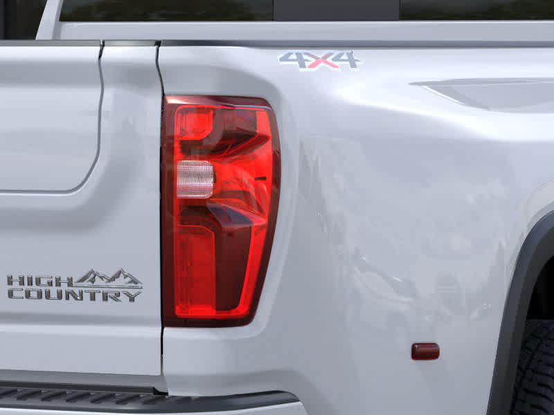 Thumbnail: 2026 Chevrolet Silverado 3500 - 11
