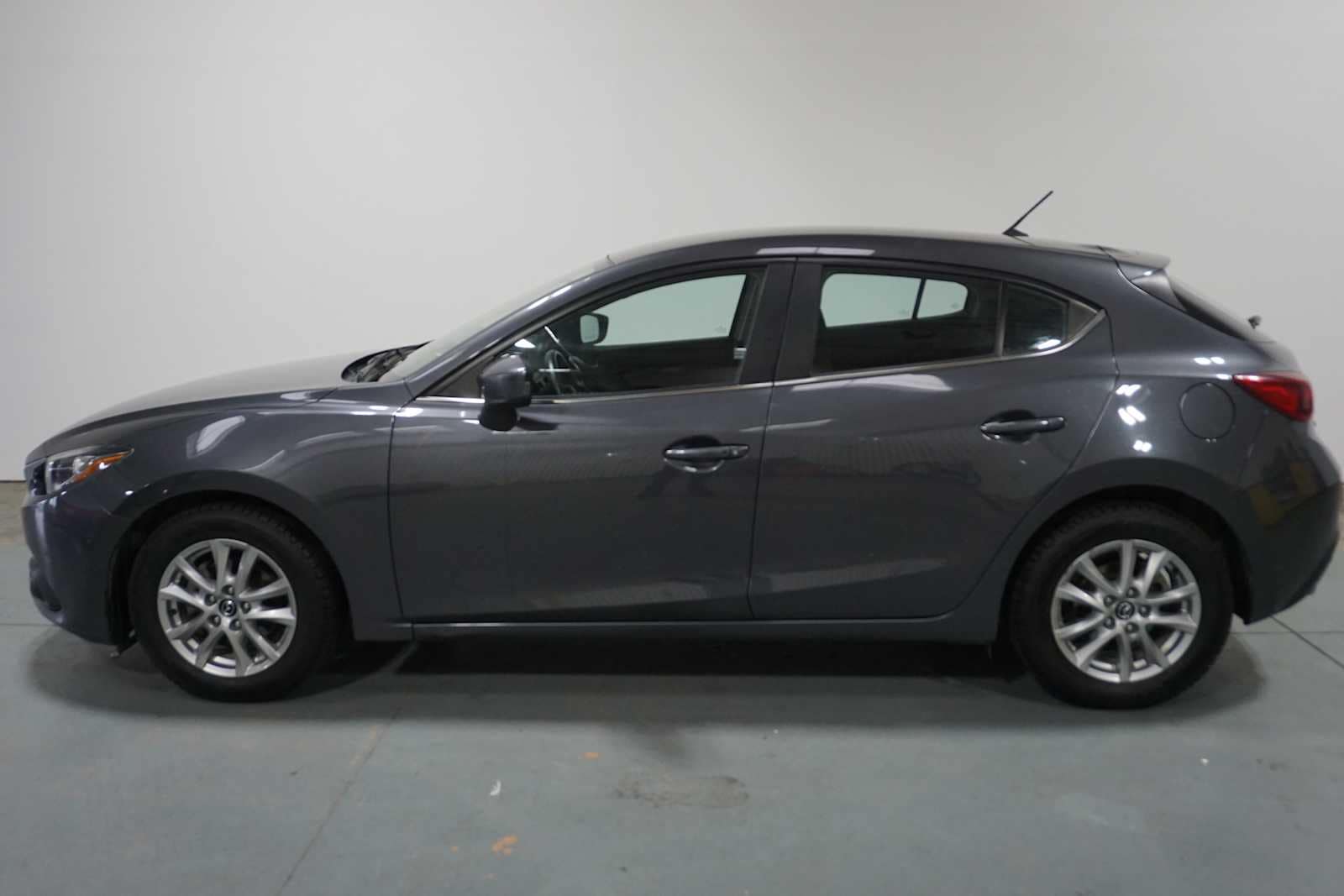Thumbnail: 2015 Mazda Mazda3 - 2