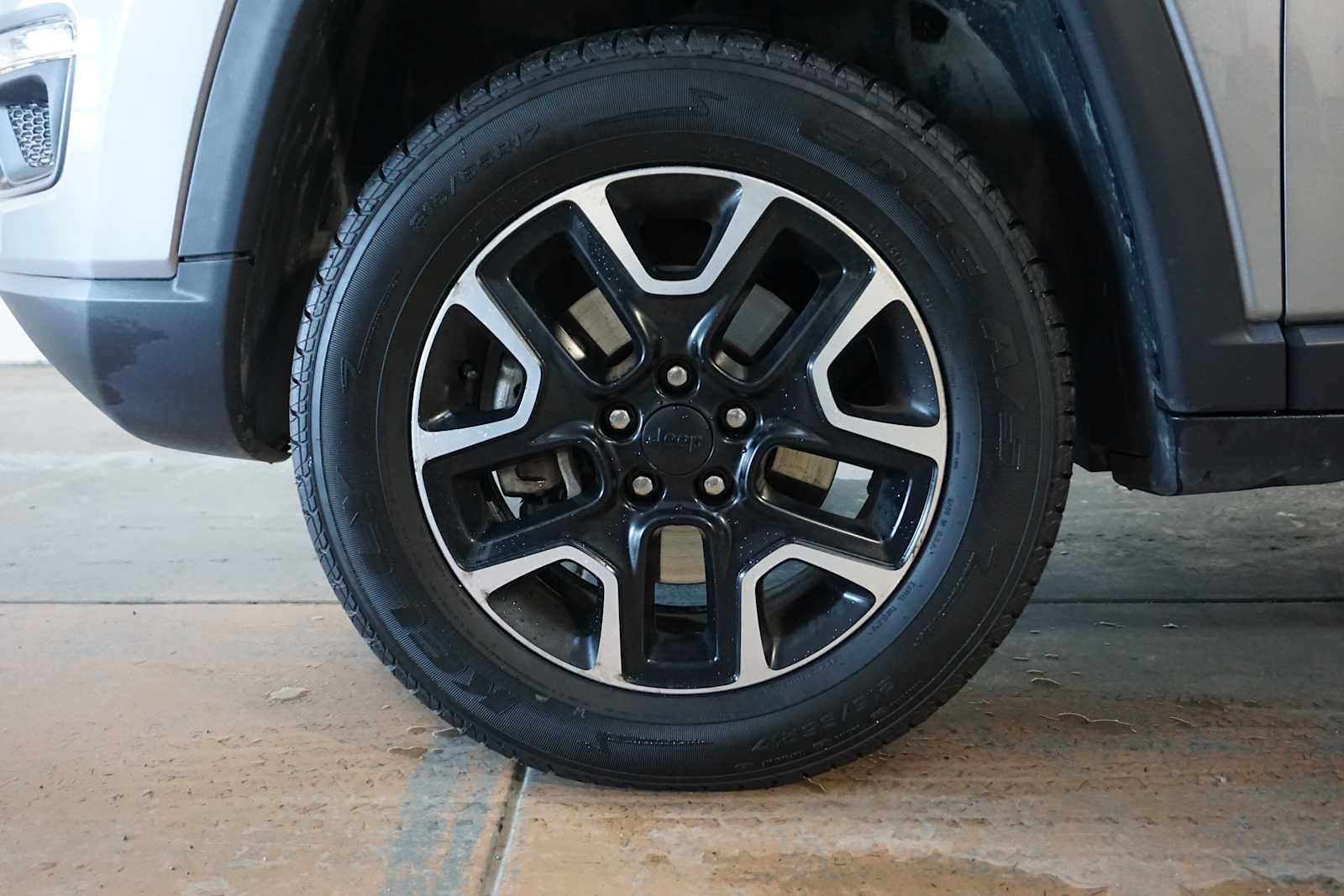 Thumbnail: 2019 Jeep Compass - 8