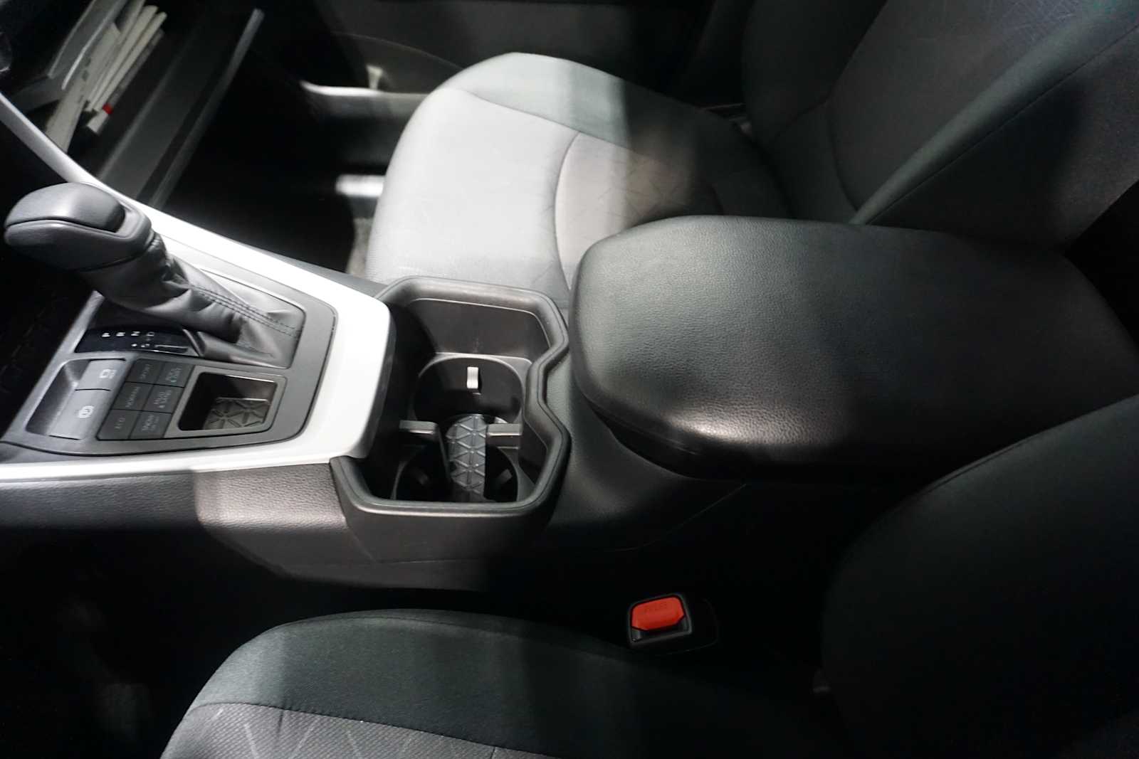 Thumbnail: 2024 Toyota RAV4 - 20