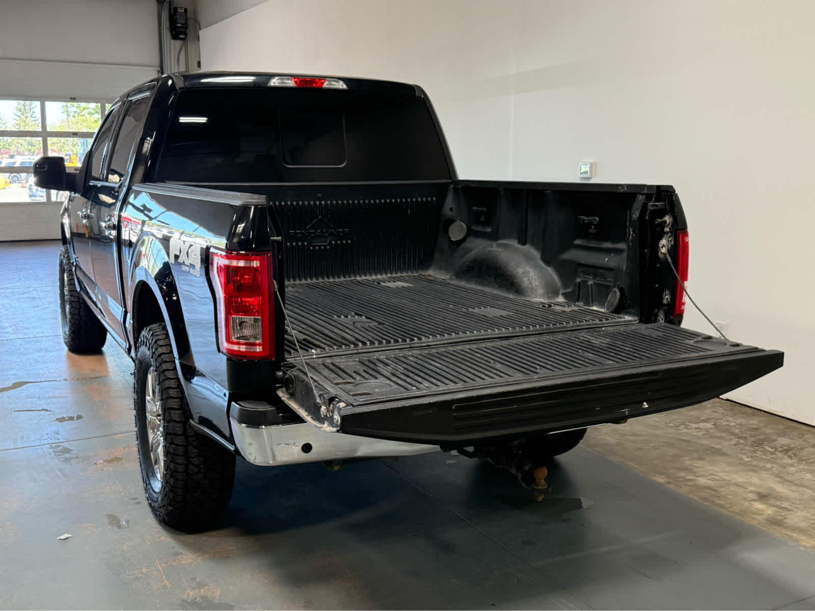 Thumbnail: 2016 Ford F-150 - 4