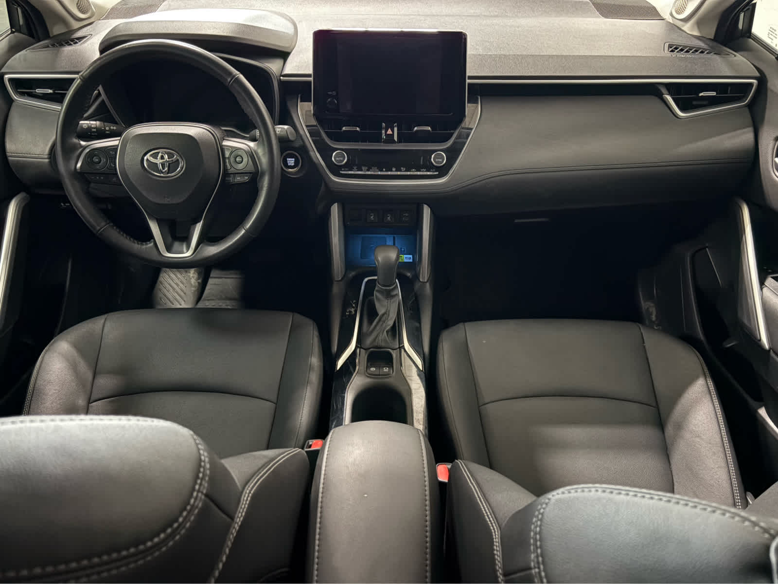 Thumbnail: 2023 Toyota Corolla Cross - 16