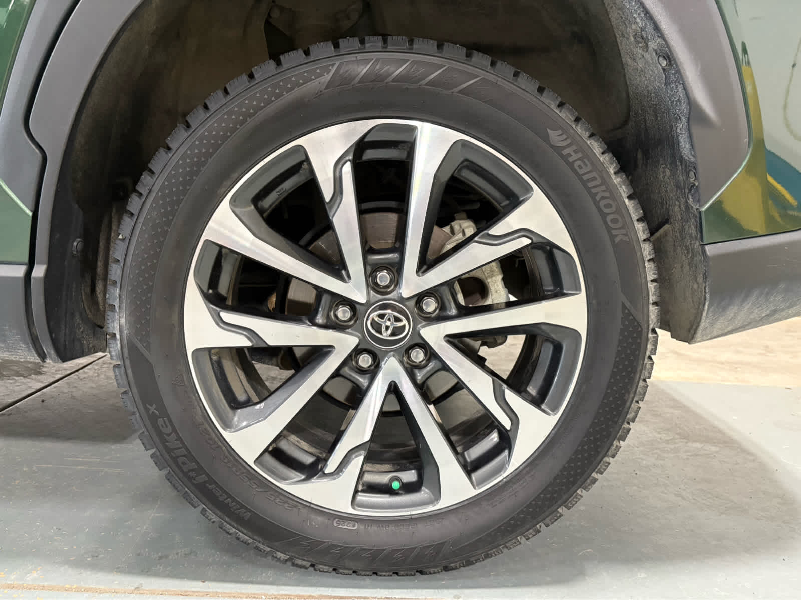 Thumbnail: 2023 Toyota Corolla Cross - 11