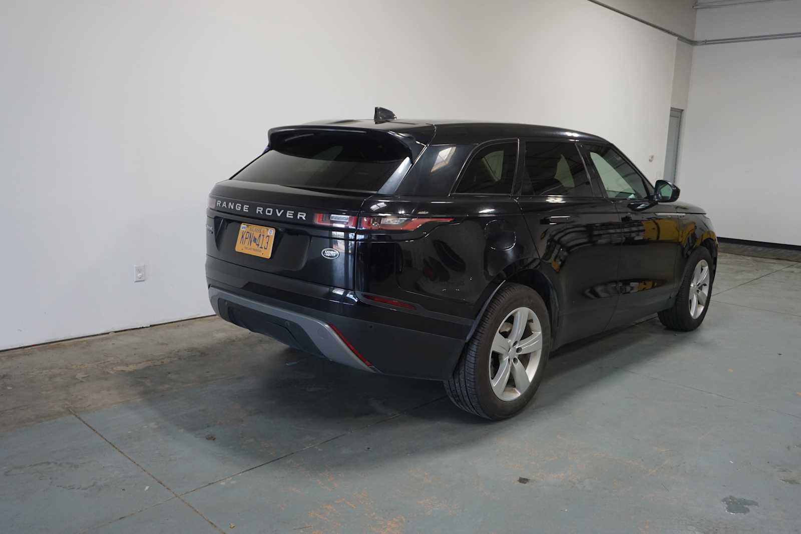 Thumbnail: 2020 Land Rover Range Rover Velar - 6