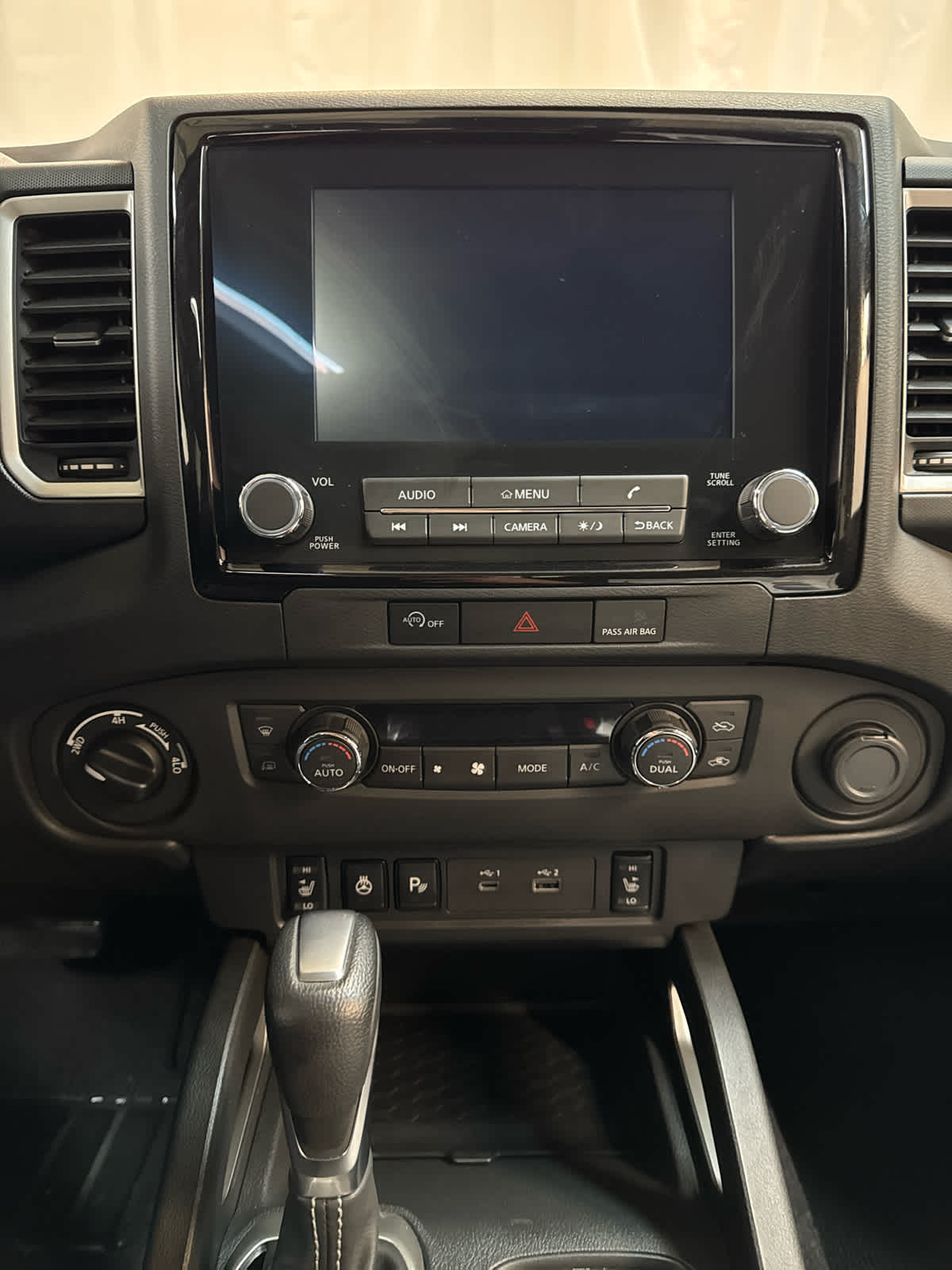 Thumbnail: 2024 Nissan Frontier - 21