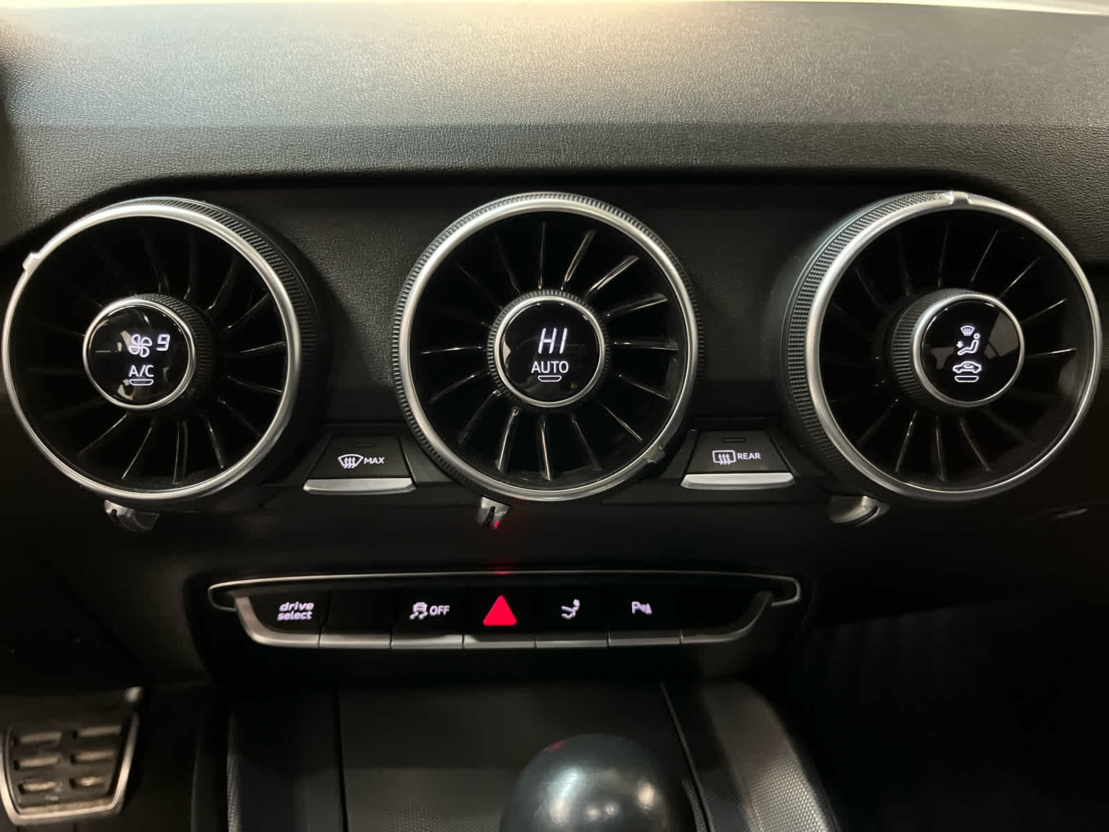 Thumbnail: 2016 Audi TT - 22