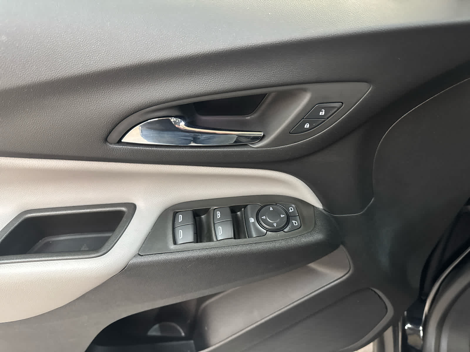 Thumbnail: 2024 Chevrolet Equinox - 14