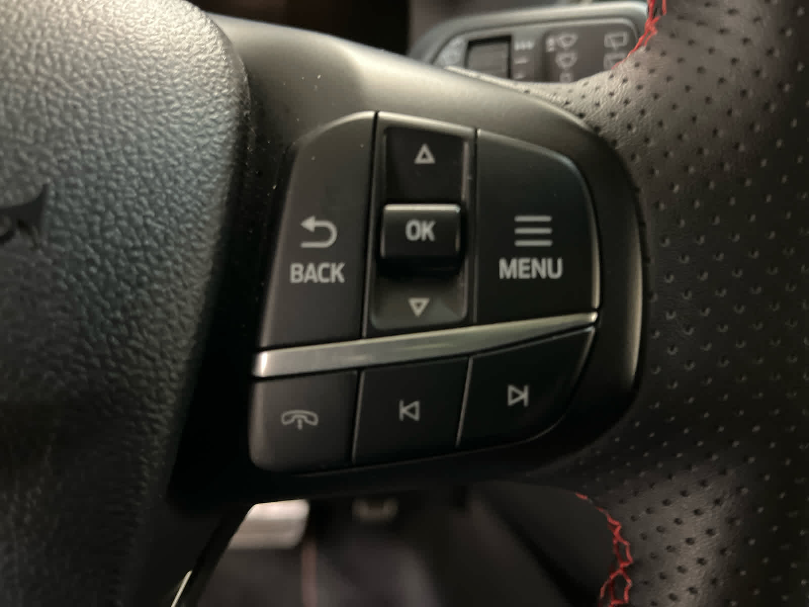 Thumbnail: 2023 Ford Escape - 20