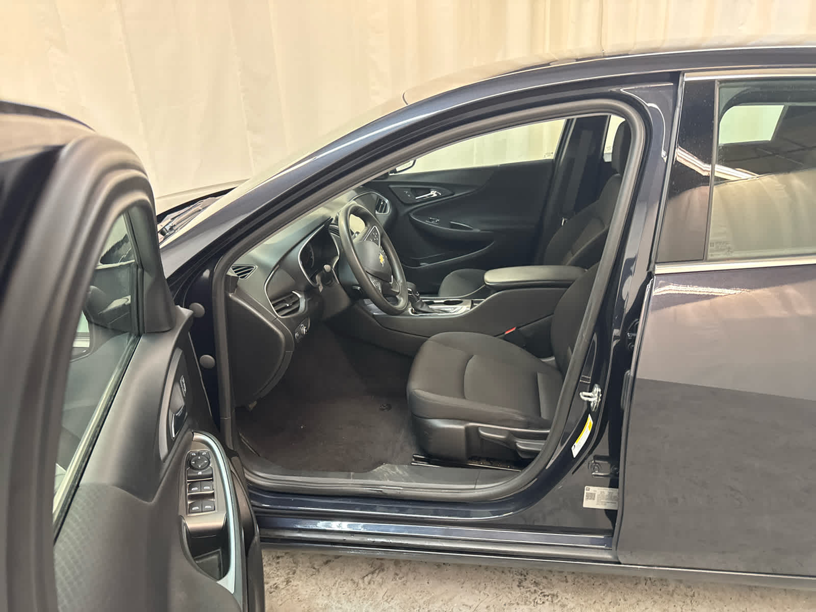 Thumbnail: 2022 Chevrolet Malibu - 13