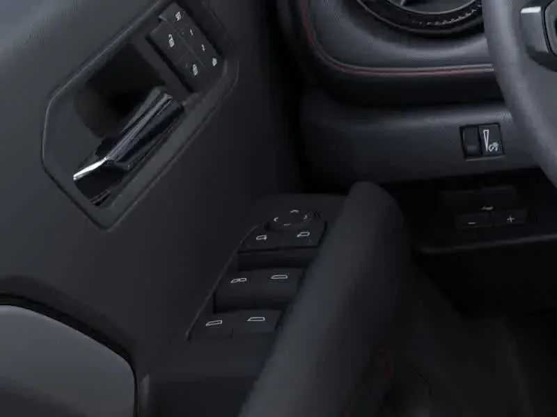 Thumbnail: 2026 Chevrolet Colorado - 21