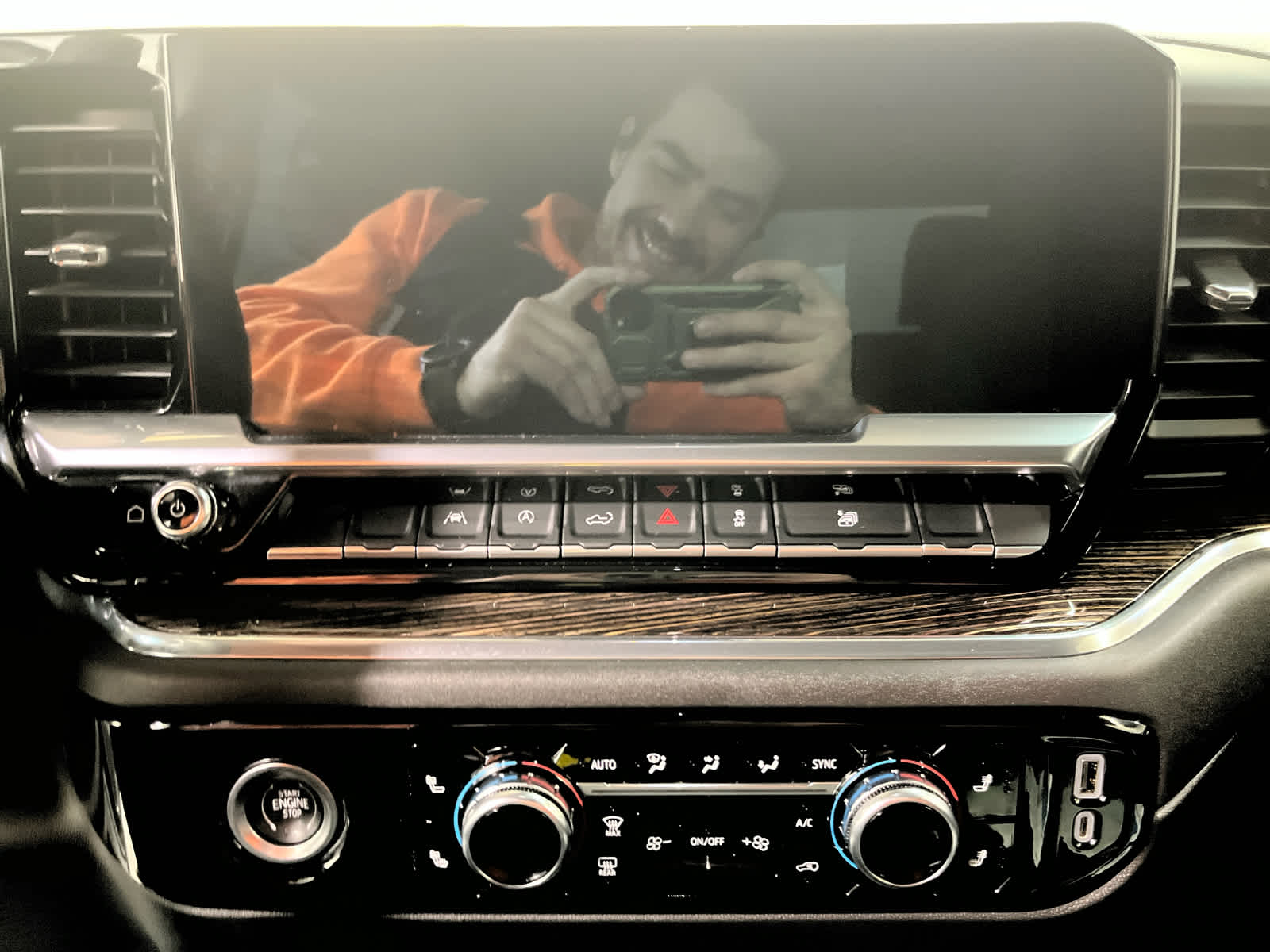 Thumbnail: 2023 GMC Sierra 1500 - 18