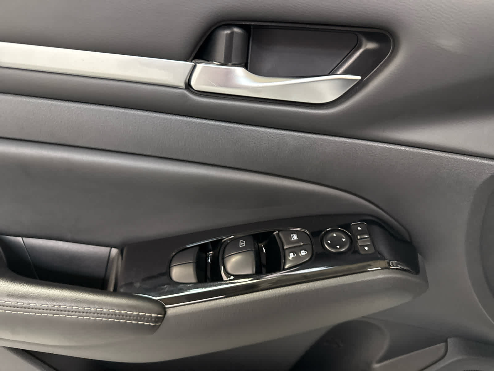 Thumbnail: 2023 Nissan Altima - 13