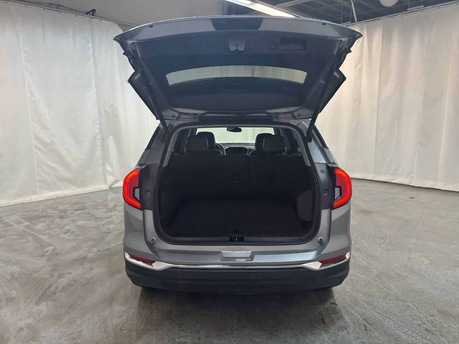 Thumbnail: 2024 GMC Terrain - 10