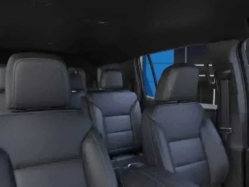 Thumbnail: 2026 Chevrolet Traverse - 16