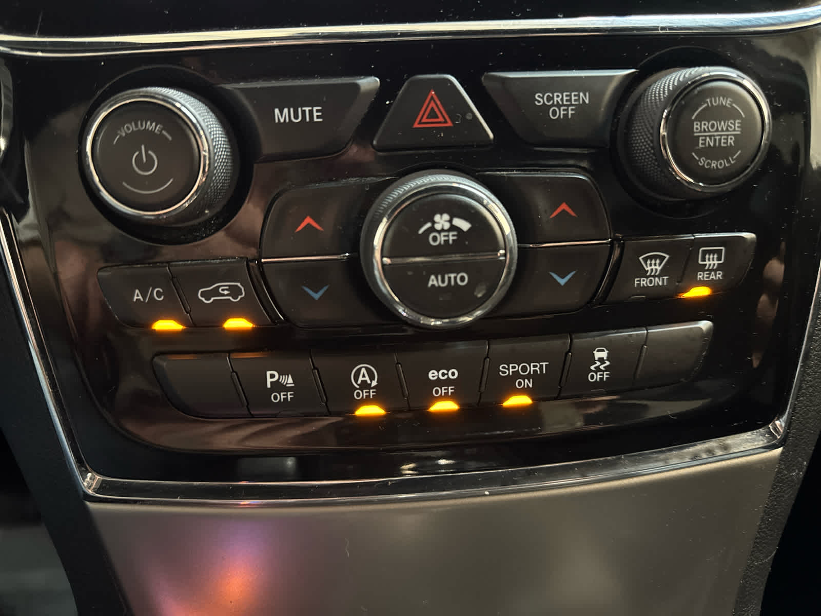 Thumbnail: 2019 Jeep Grand Cherokee - 26