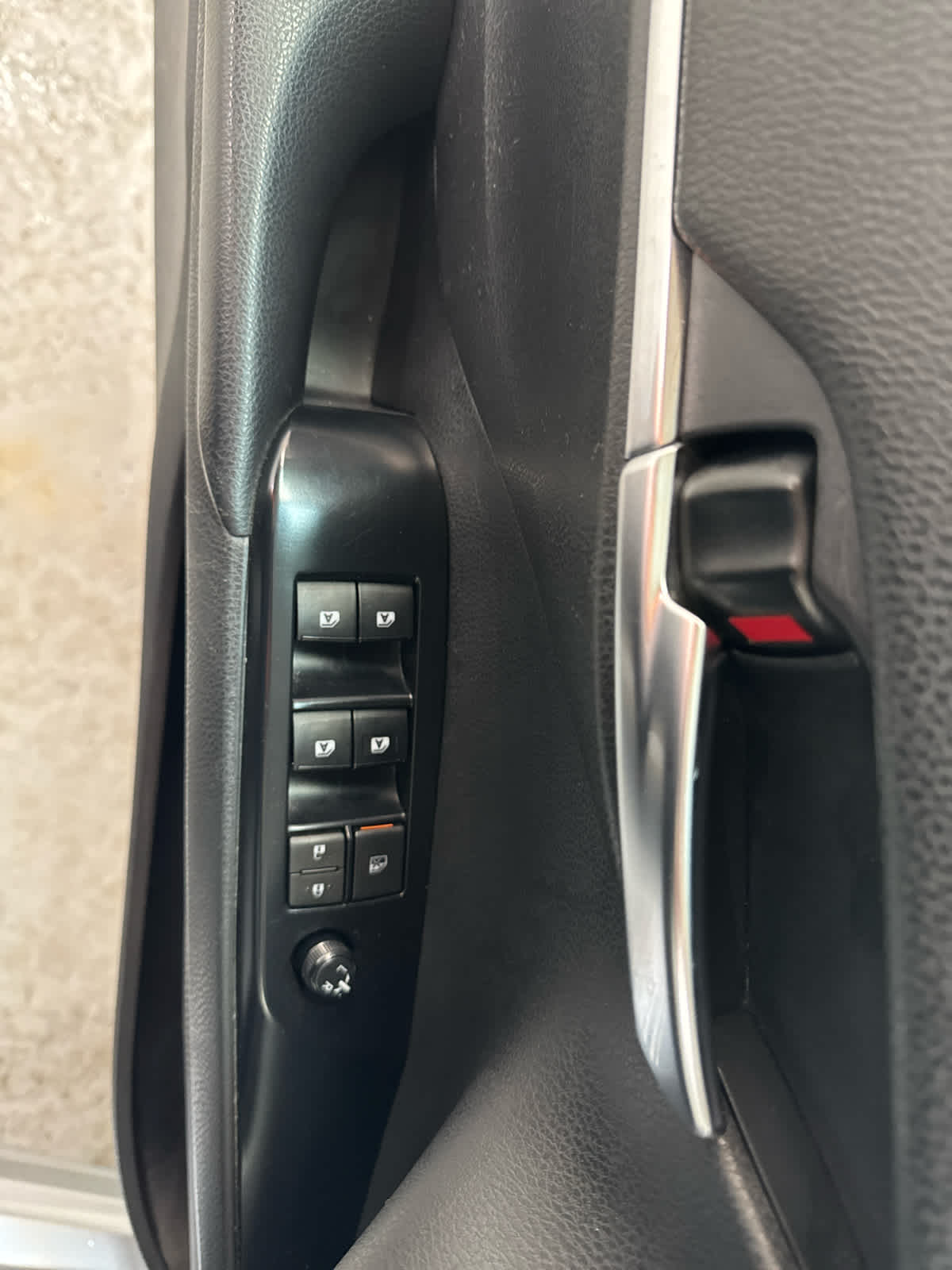 Thumbnail: 2019 Toyota Camry - 14