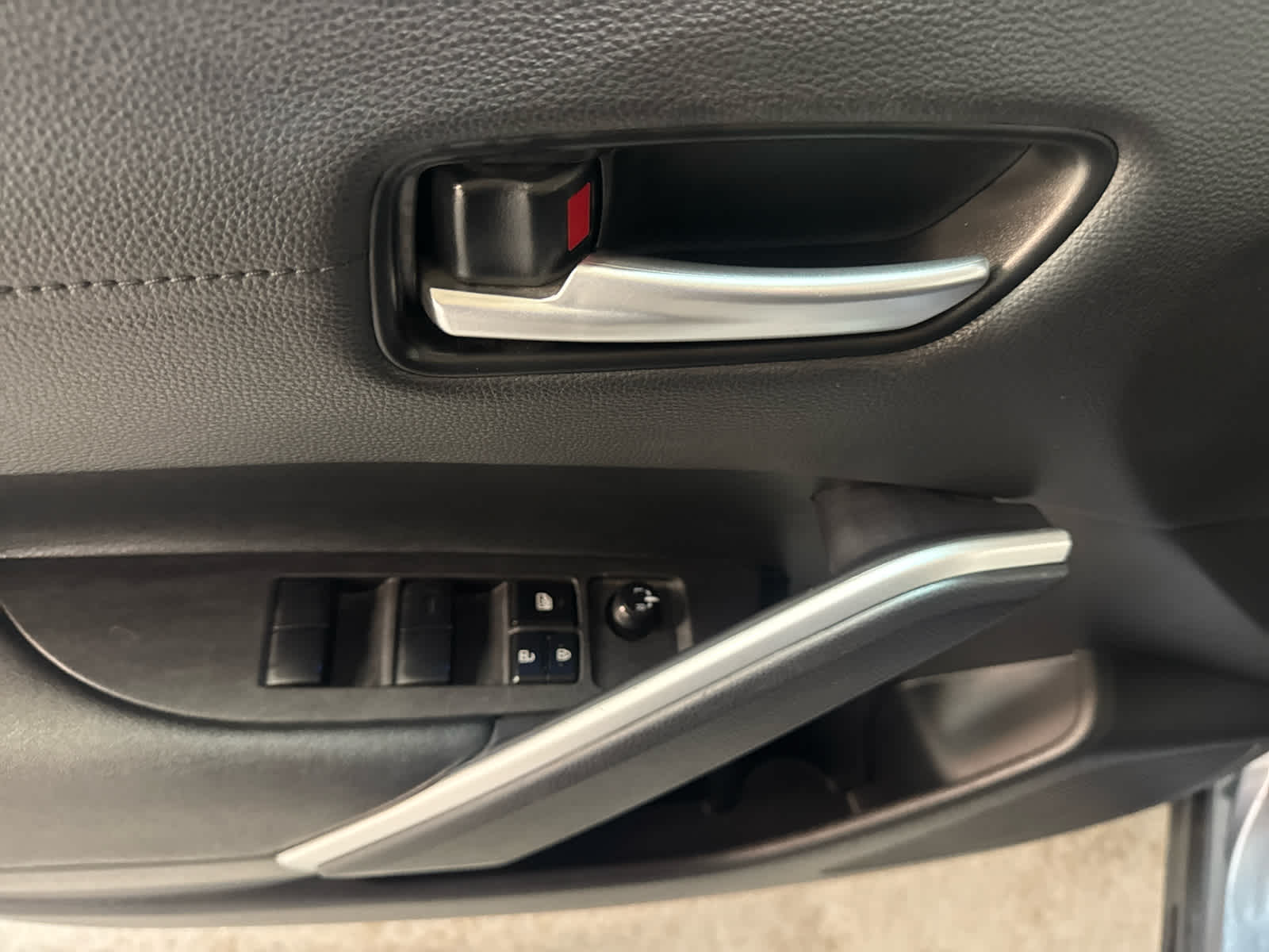 Thumbnail: 2024 Toyota Corolla Cross - 14