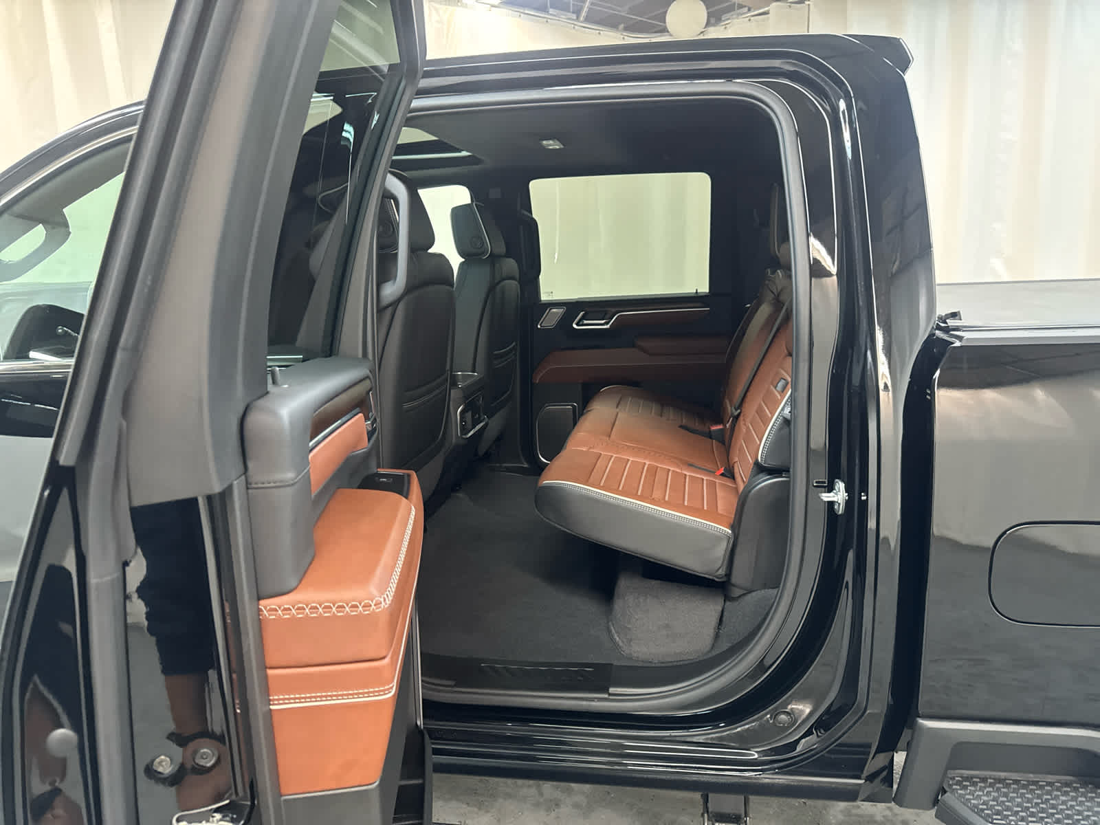 Thumbnail: 2025 GMC Sierra 2500 - 11