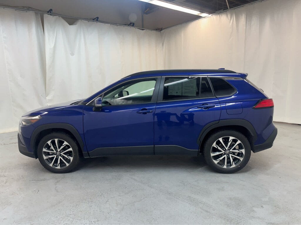 Used 2024 Toyota Corolla Cross XLE SUV