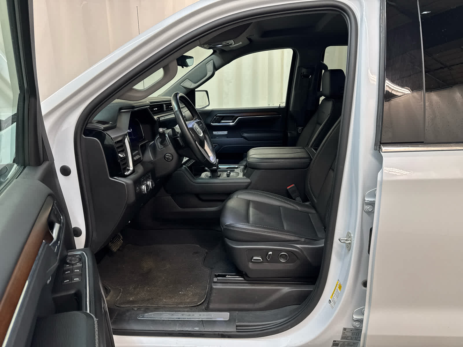 Thumbnail: 2024 GMC Sierra 1500 - 13