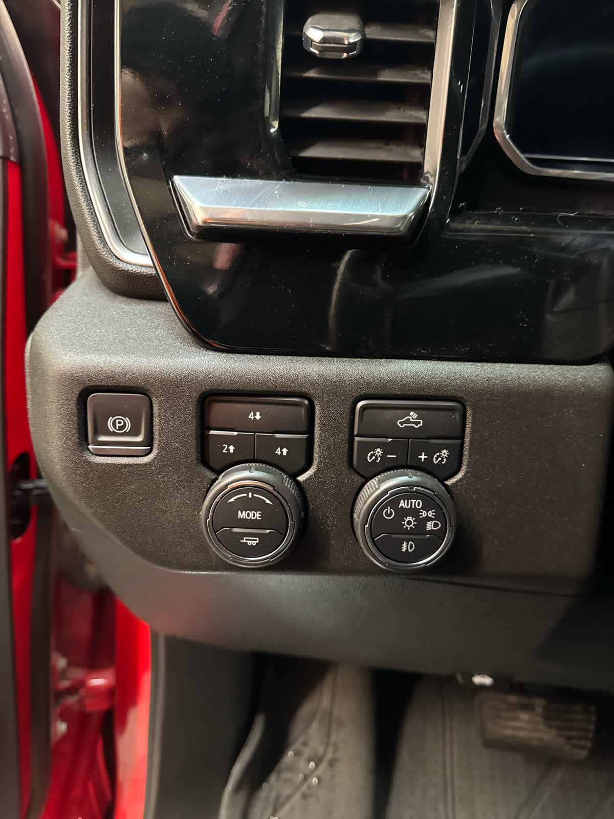 Thumbnail: 2024 Chevrolet Silverado 2500 - 14