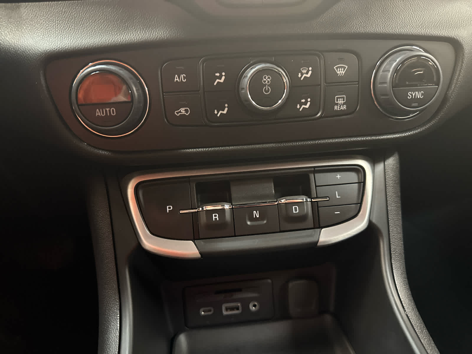 Thumbnail: 2024 GMC Terrain - 20