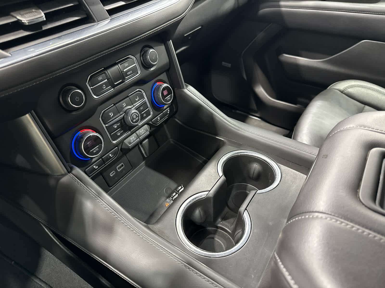 Thumbnail: 2021 GMC Yukon - 19