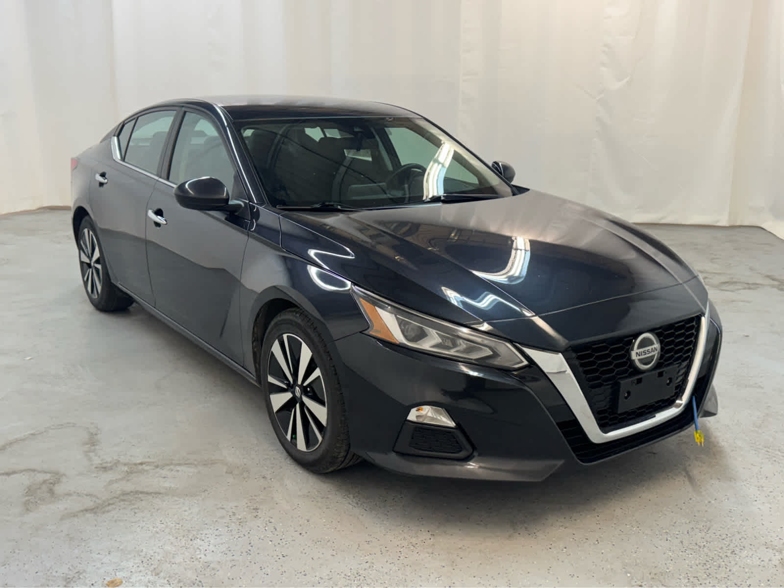 Thumbnail: 2022 Nissan Altima - 8