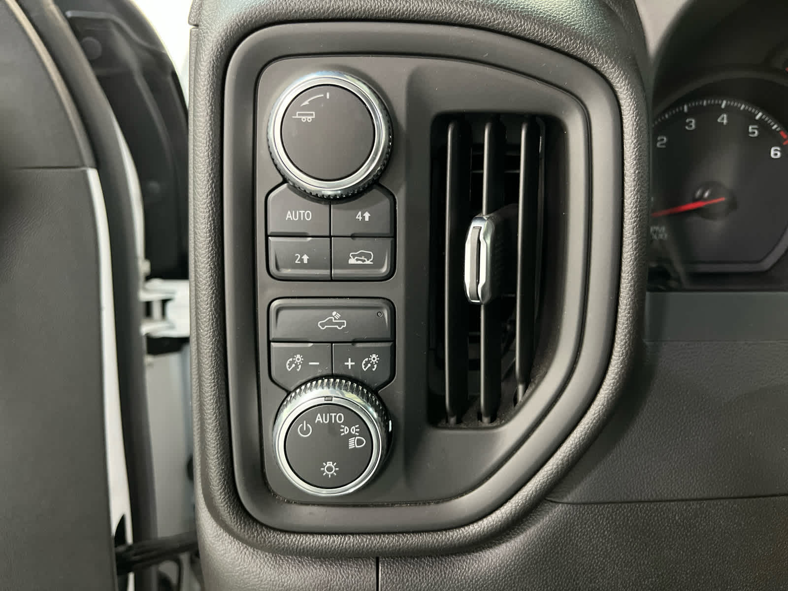 Thumbnail: 2024 GMC Sierra 1500 - 20