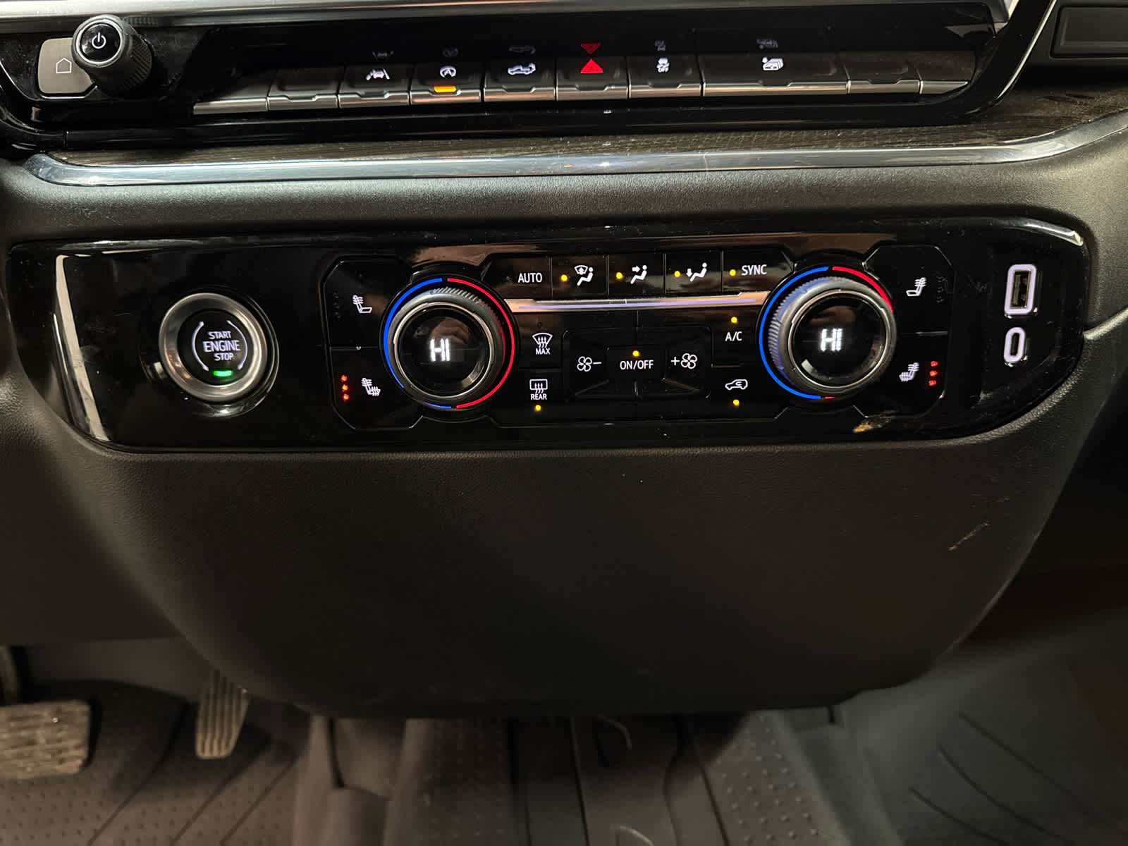 Thumbnail: 2023 Chevrolet Silverado 1500 - 26