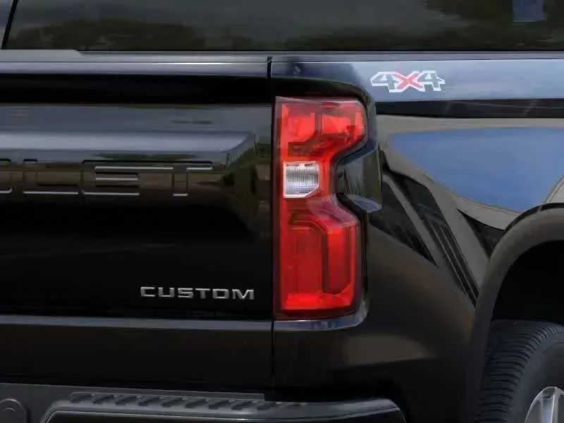 Thumbnail: 2026 Chevrolet Silverado 1500 - 7