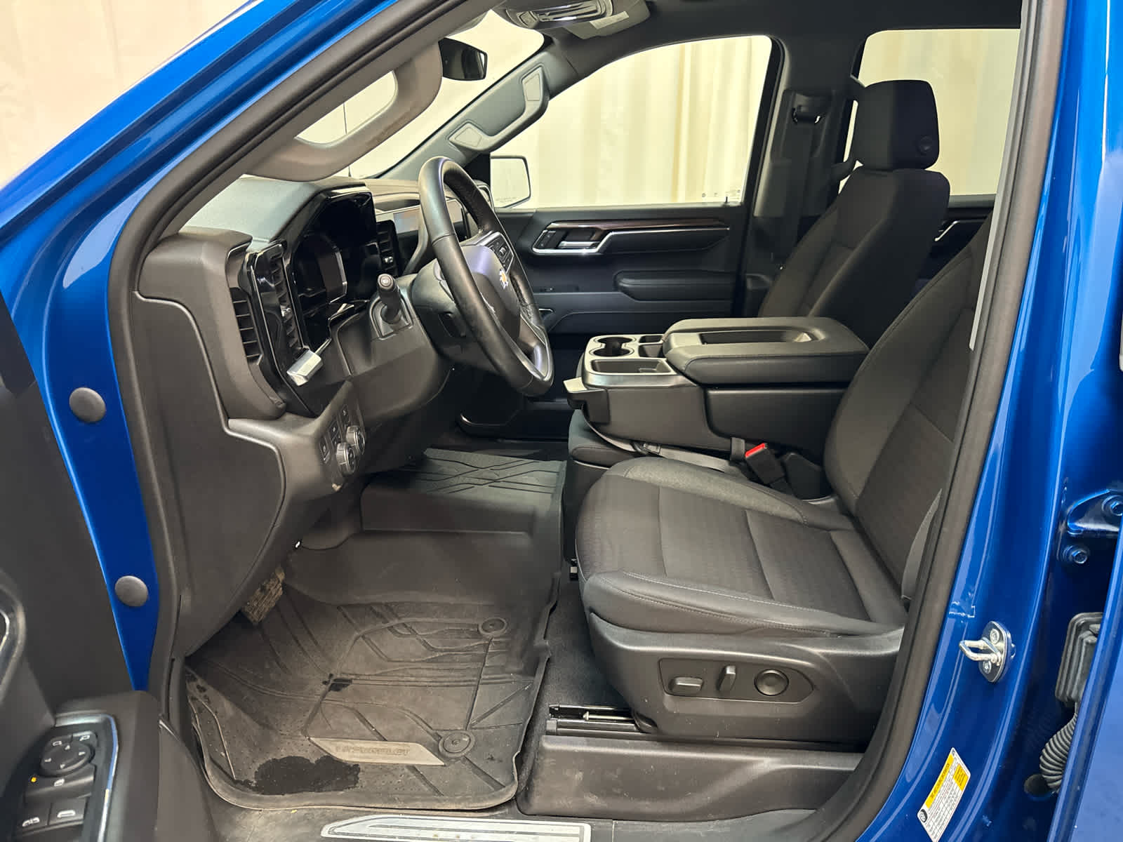 Thumbnail: 2023 Chevrolet Silverado 1500 - 13