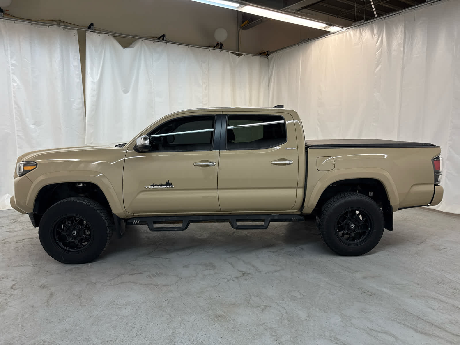 Thumbnail: 2020 Toyota Tacoma - 2