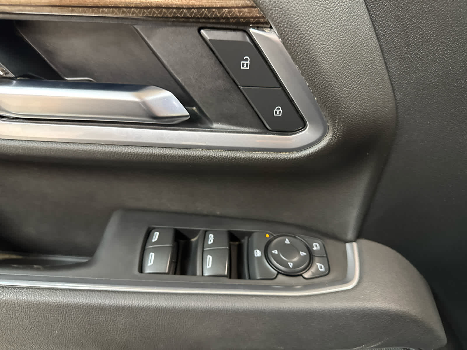 Thumbnail: 2025 Chevrolet Silverado 2500 - 13