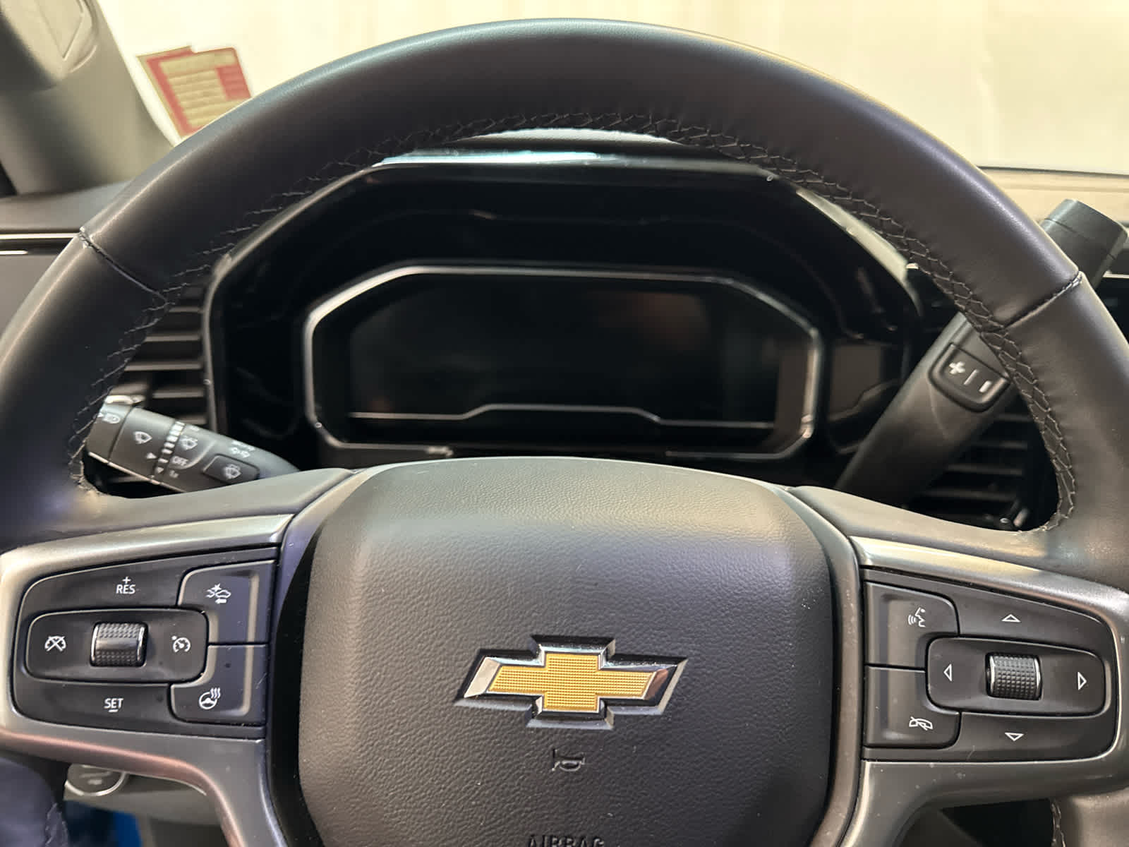 Thumbnail: 2023 Chevrolet Silverado 1500 - 16