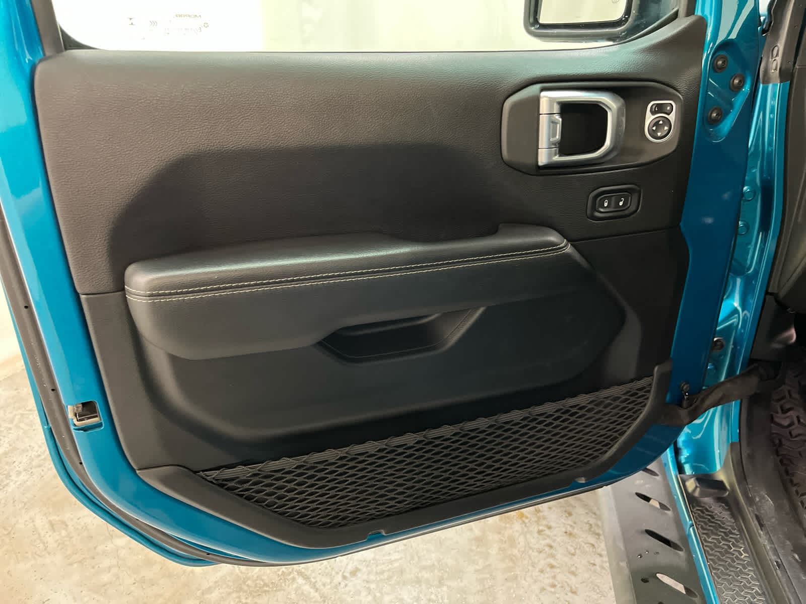 Thumbnail: 2020 Jeep Wrangler - 15