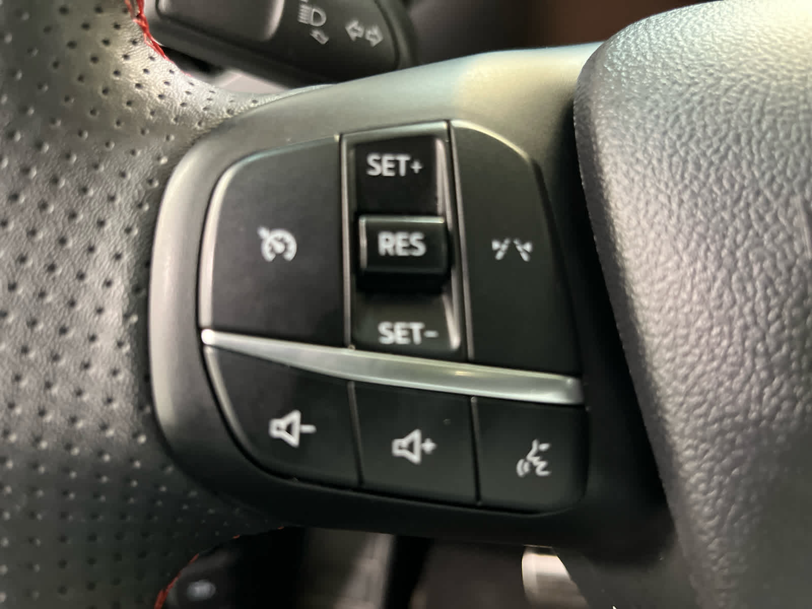 Thumbnail: 2024 Ford Escape - 19