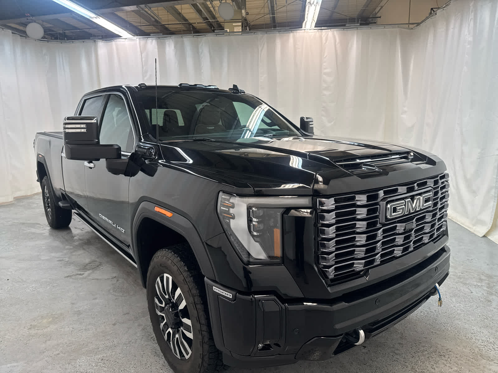 Thumbnail: 2025 GMC Sierra 2500 - 8