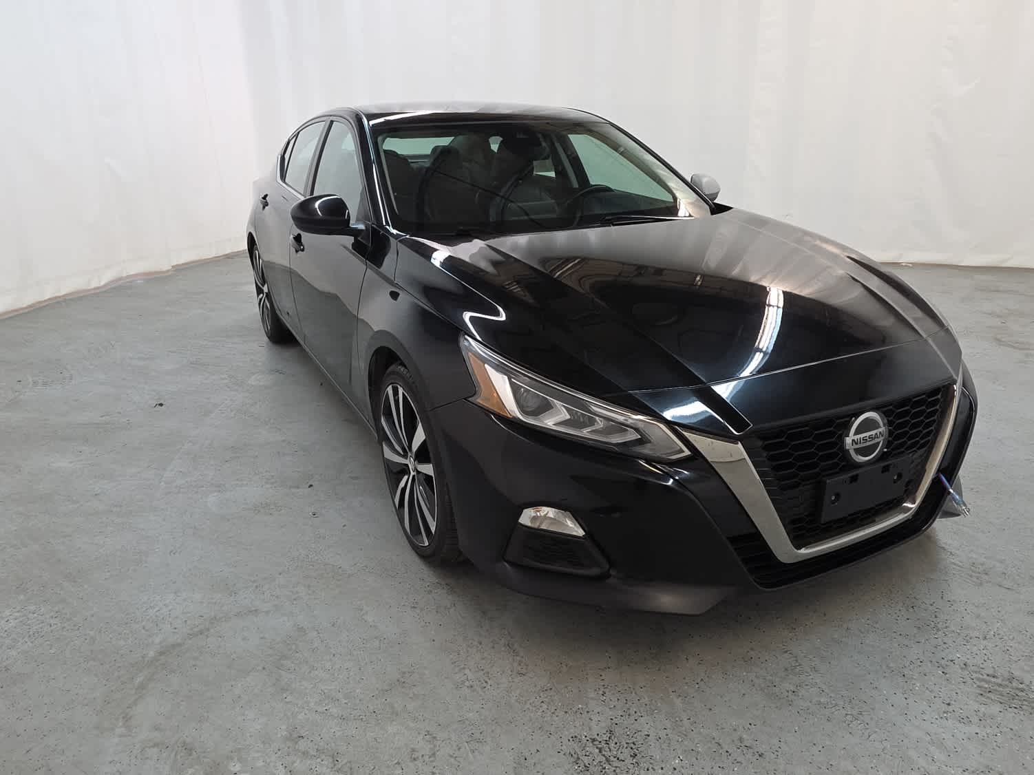 Thumbnail: 2022 Nissan Altima - 9