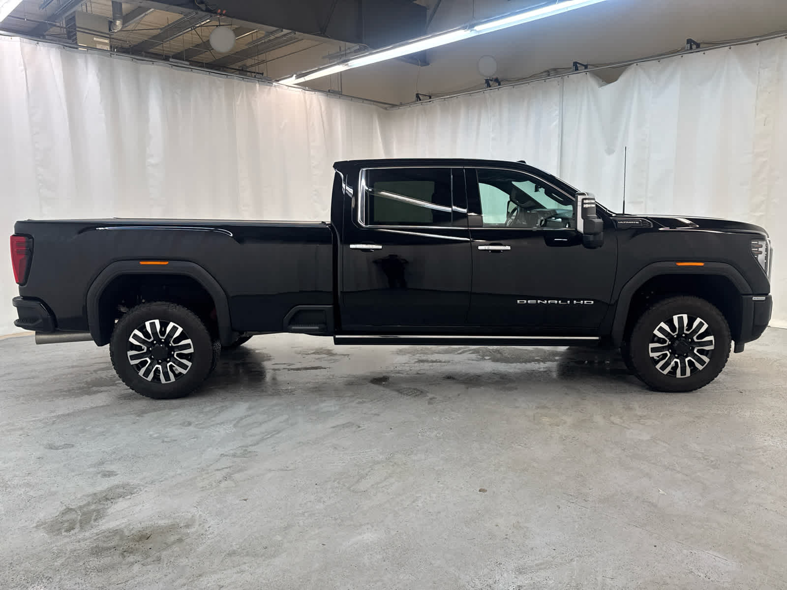 Thumbnail: 2025 GMC Sierra 2500 - 7