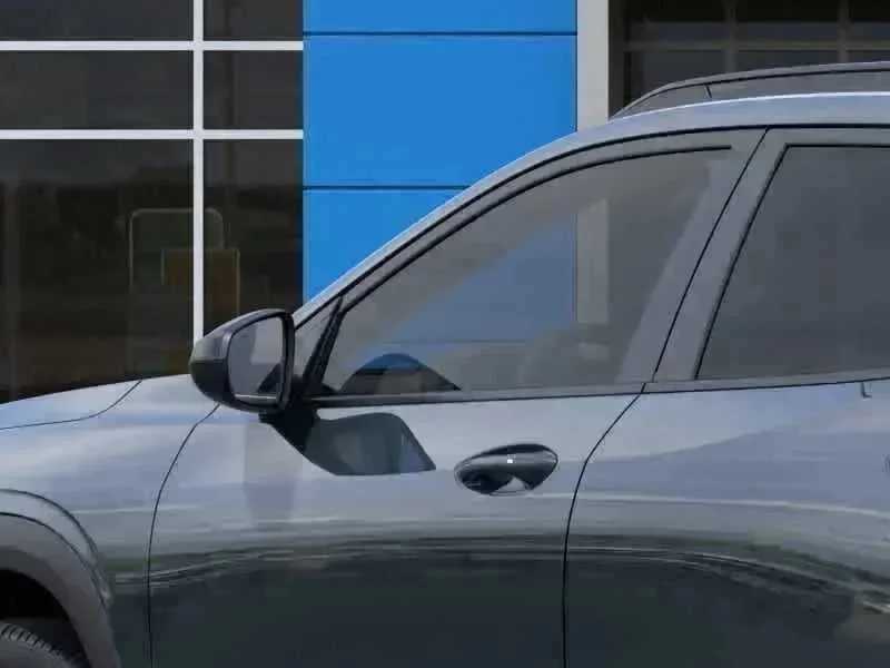 Thumbnail: 2026 Chevrolet Trax - 8