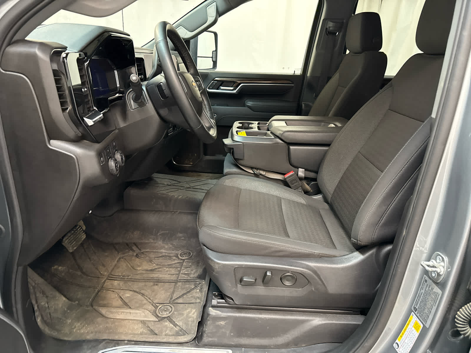 Thumbnail: 2025 Chevrolet Silverado 2500 - 13