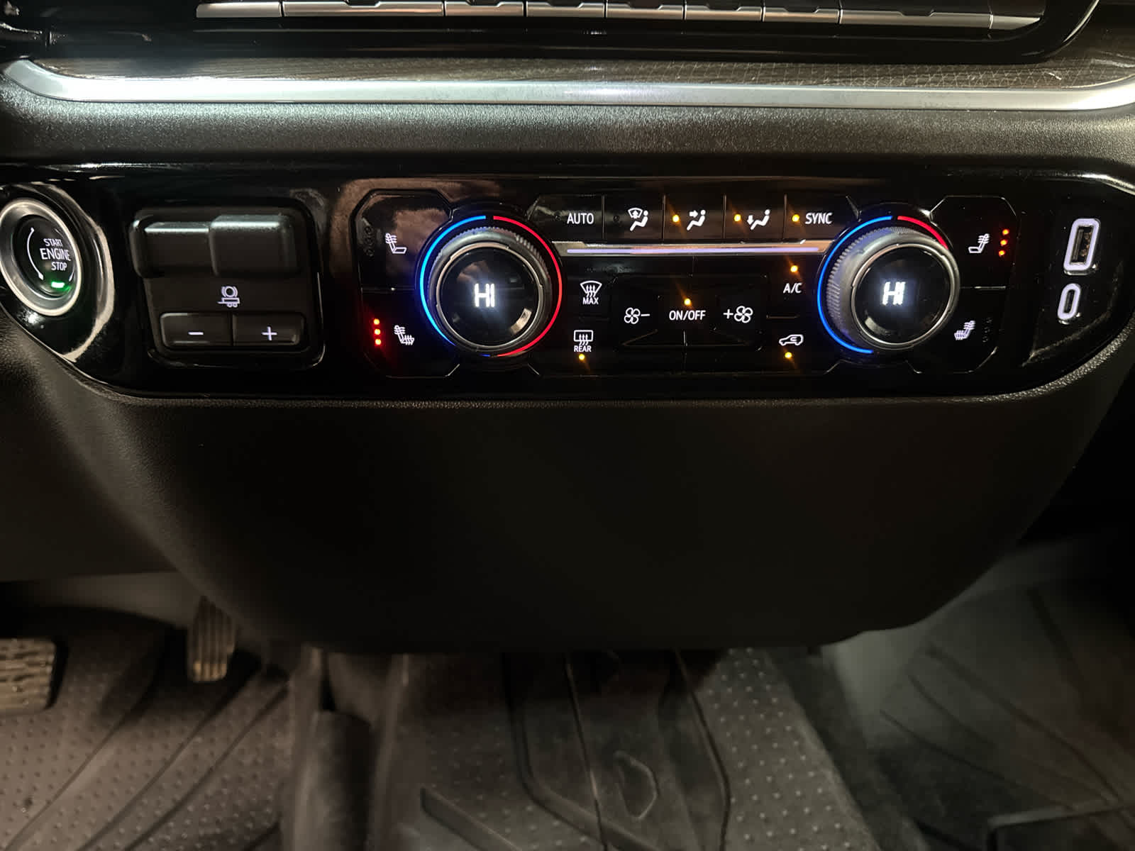 Thumbnail: 2025 Chevrolet Silverado 2500 - 26