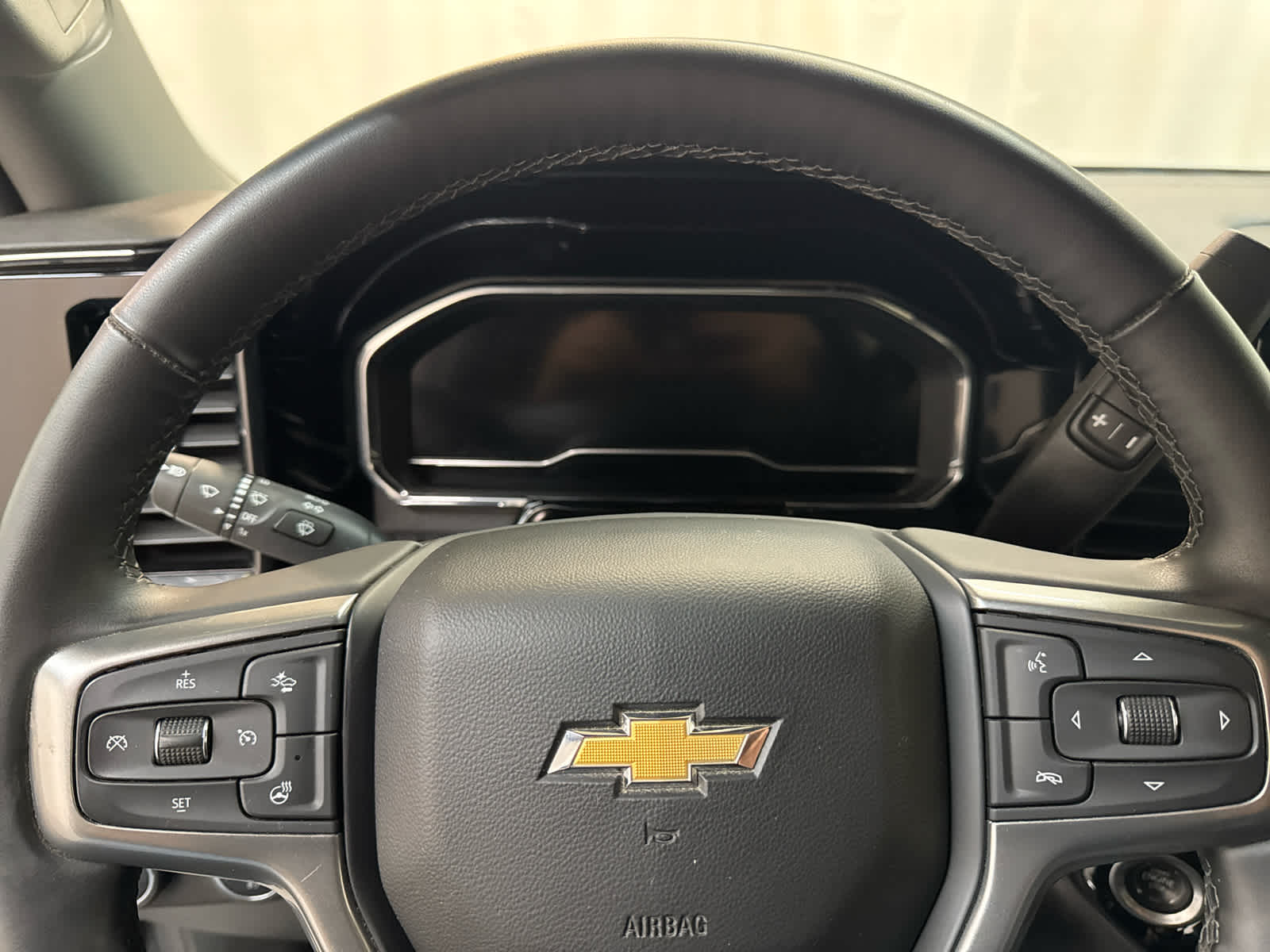 Thumbnail: 2025 Chevrolet Silverado 2500 - 16