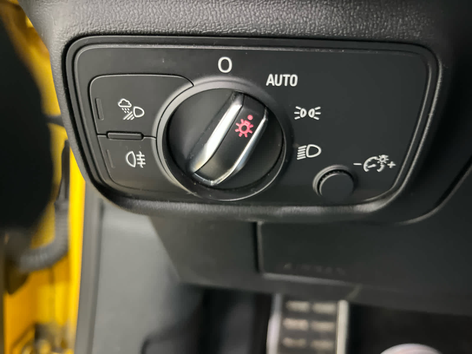 Thumbnail: 2016 Audi TT - 18