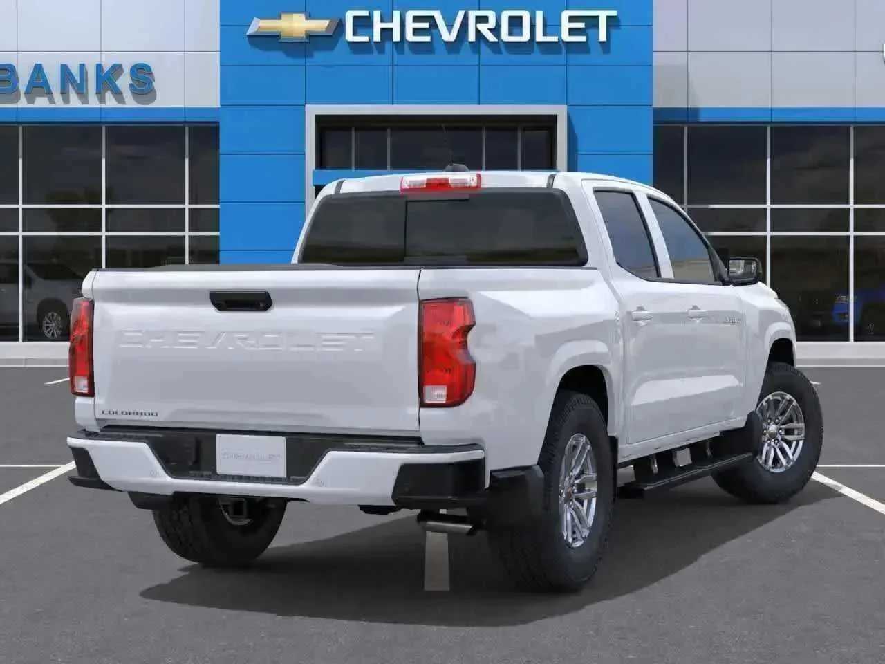 Thumbnail: 2026 Chevrolet Colorado - 16
