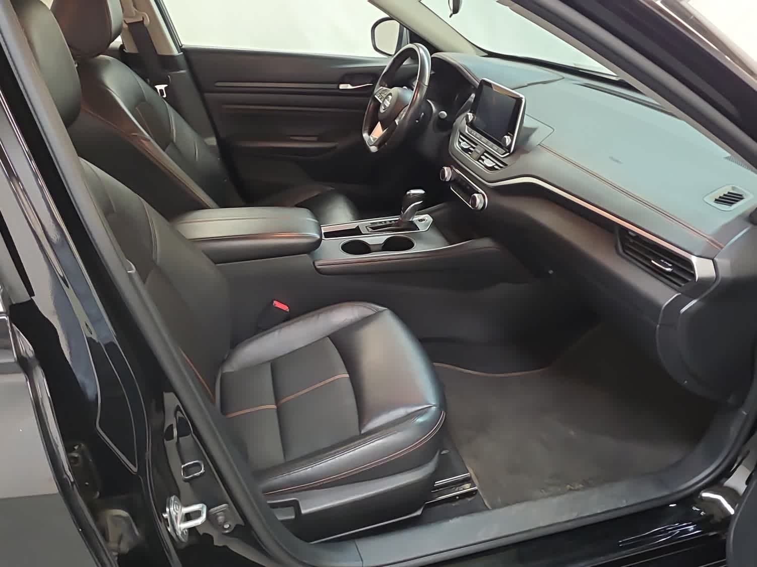 Thumbnail: 2022 Nissan Altima - 15