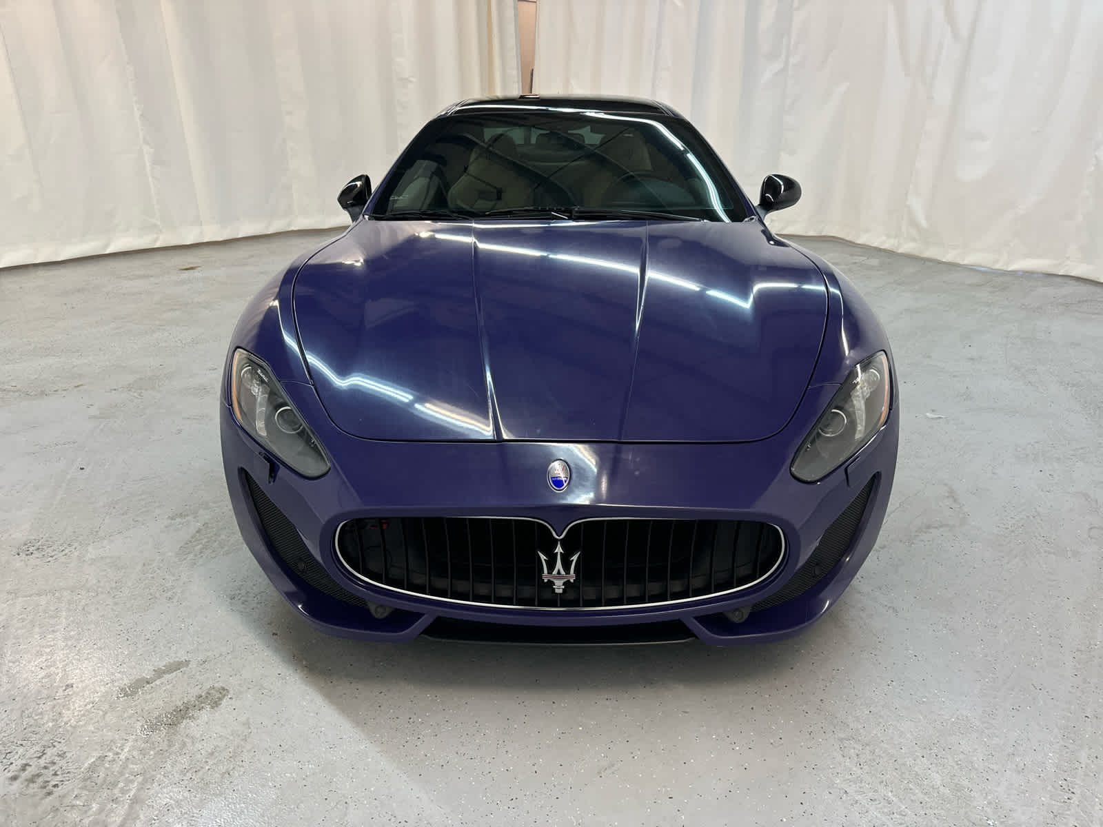 Thumbnail: 2016 Maserati GranTurismo - 8