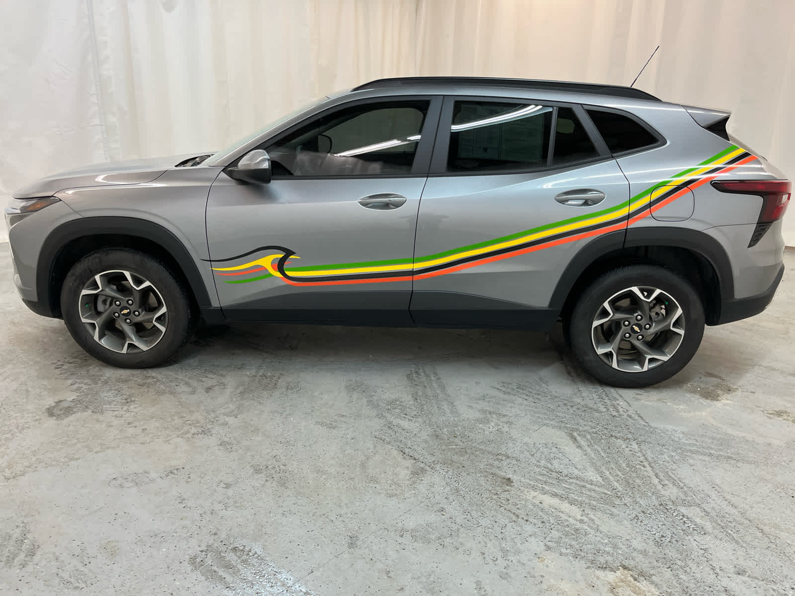 Thumbnail: 2024 Chevrolet Trax - 2