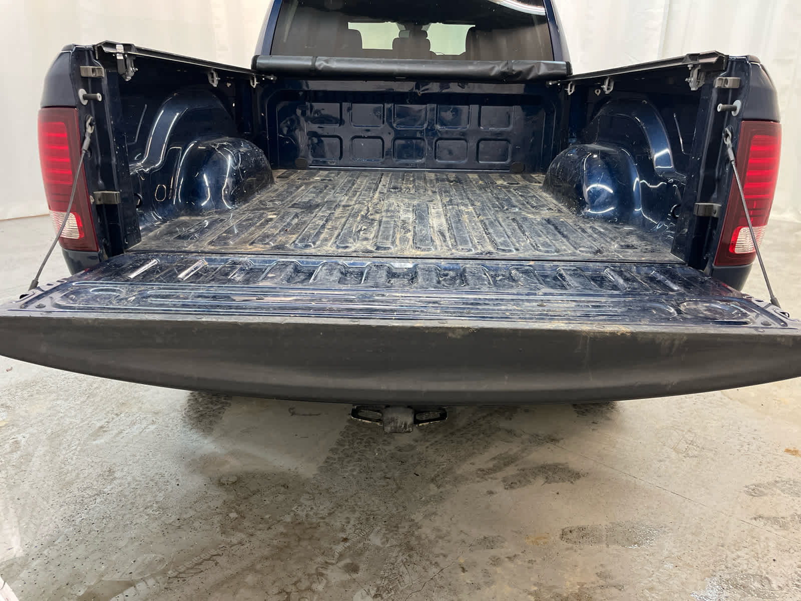 Thumbnail: 2022 RAM 1500 Classic - 10